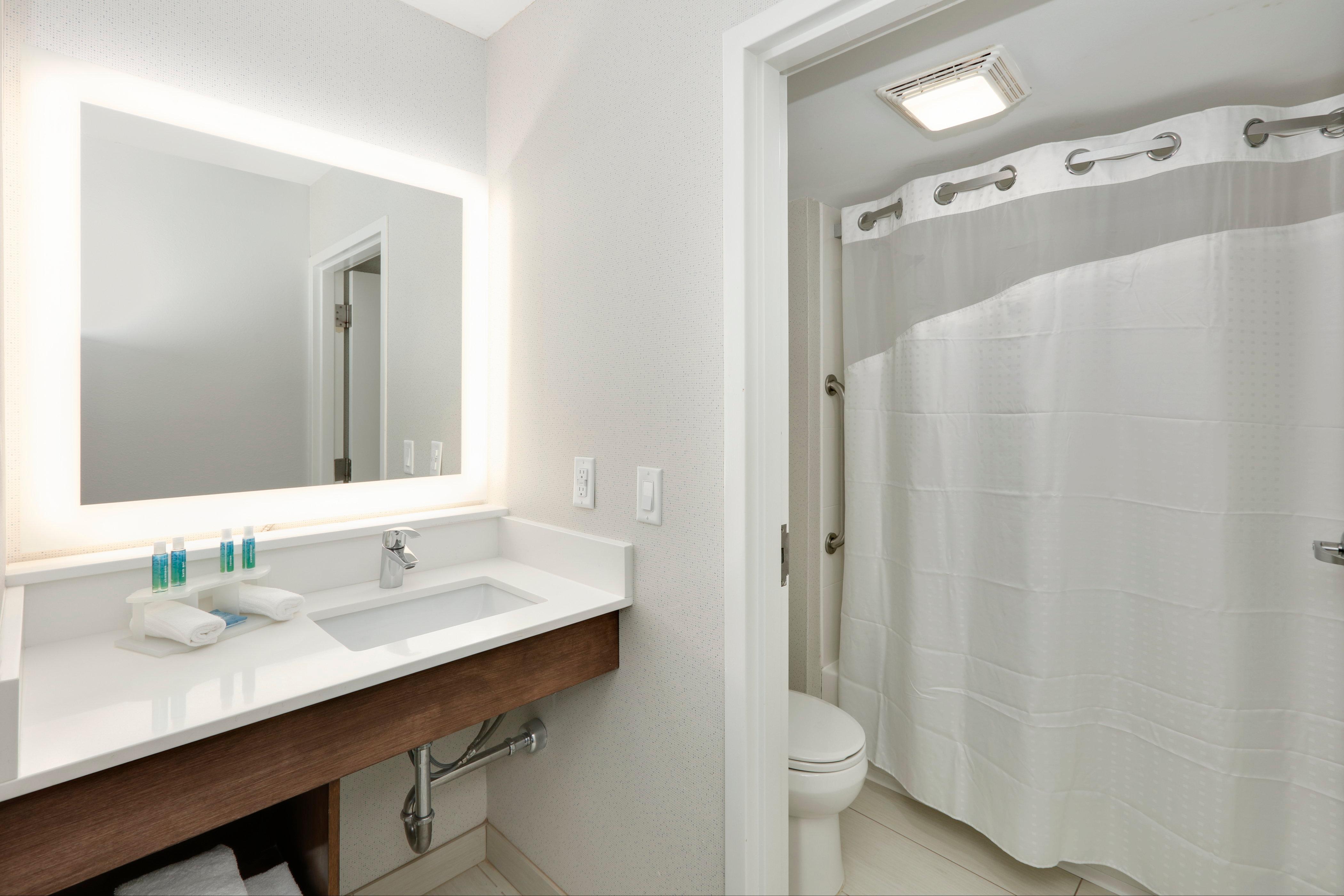 Holiday Inn Express & Suites Irving Conv Ctr - Las Colinas By Ihg Exteriér fotografie