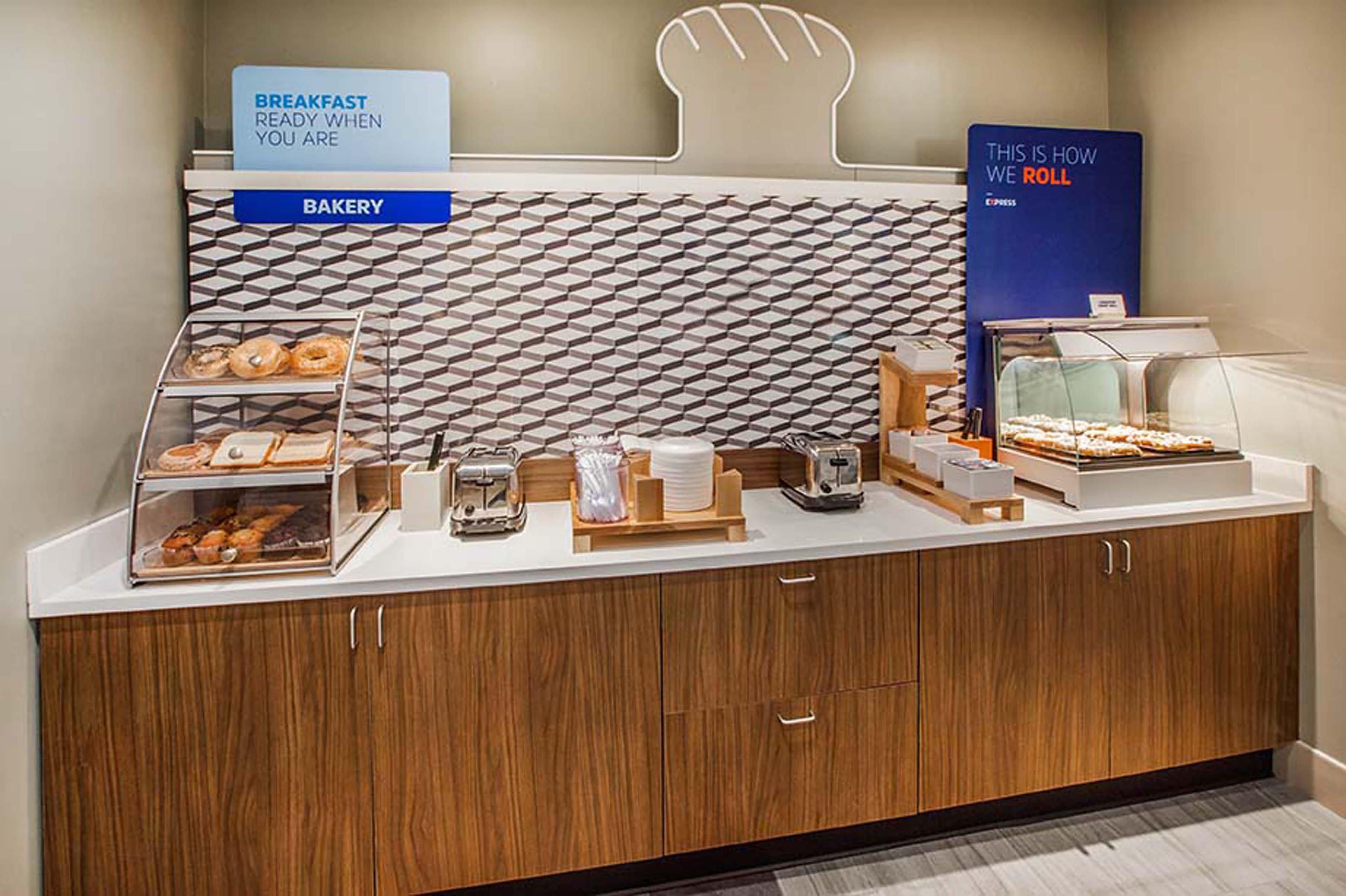 Holiday Inn Express & Suites Irving Conv Ctr - Las Colinas By Ihg Exteriér fotografie