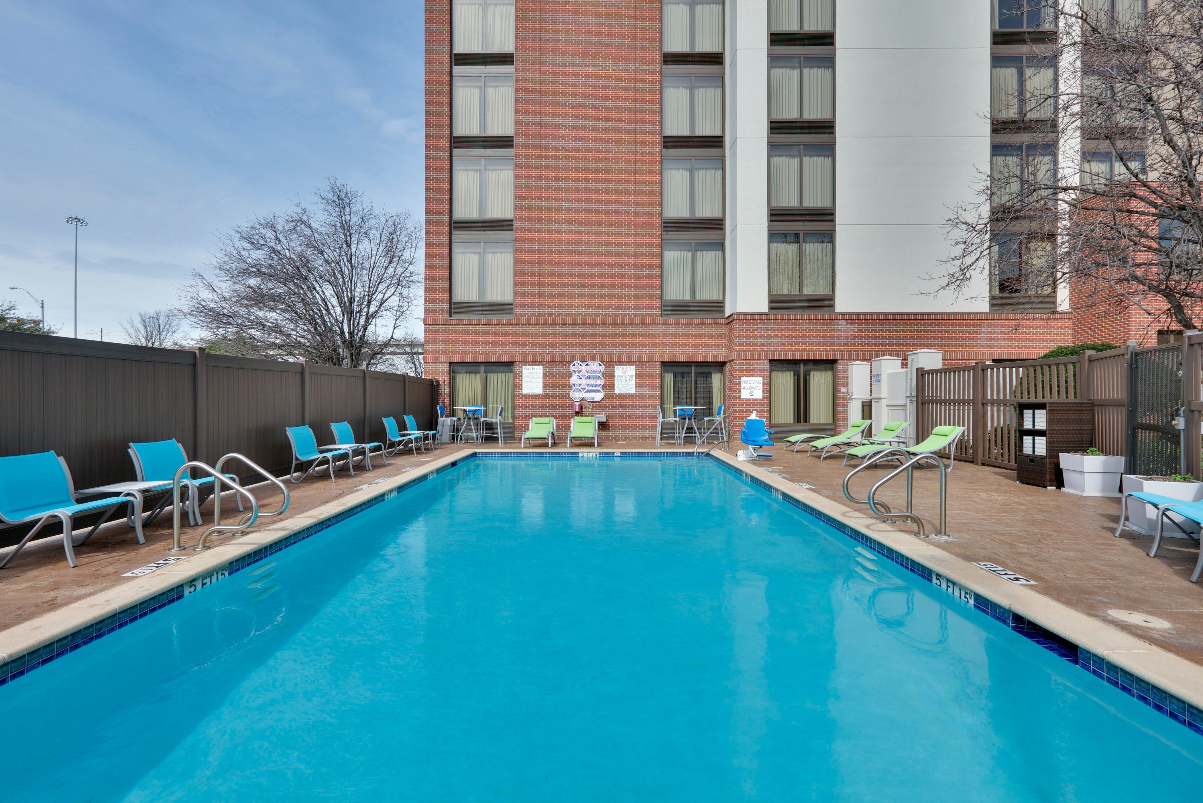 Holiday Inn Express & Suites Irving Conv Ctr - Las Colinas By Ihg Exteriér fotografie