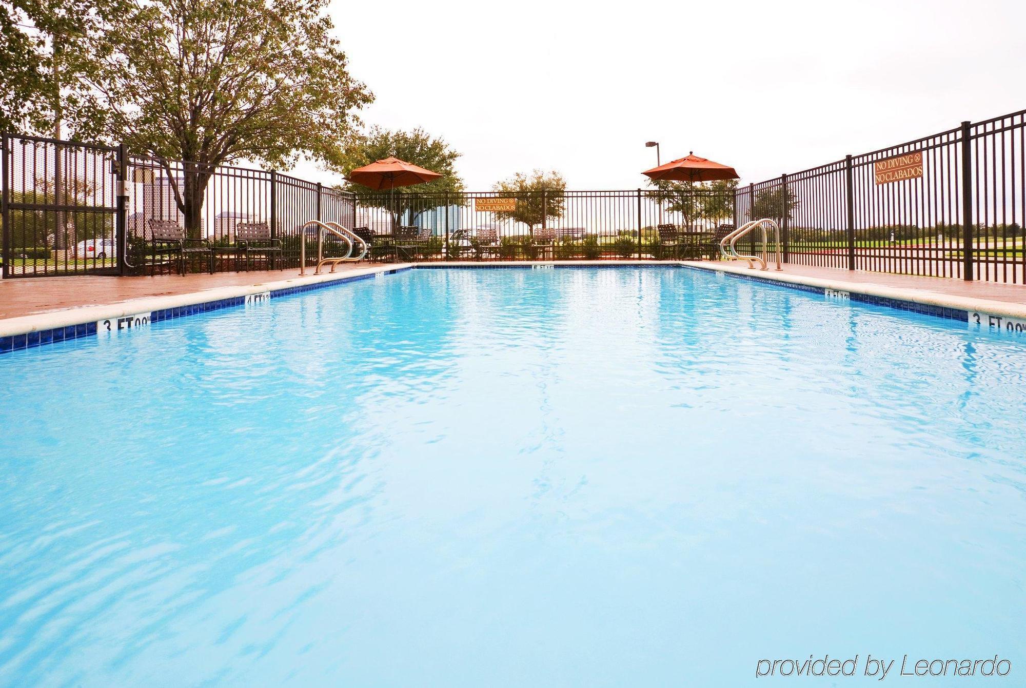 Holiday Inn Express & Suites Irving Conv Ctr - Las Colinas By Ihg Exteriér fotografie